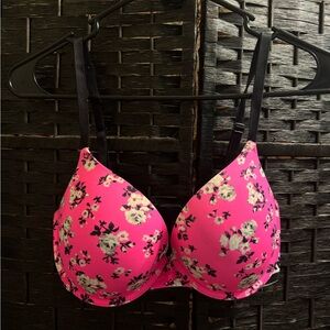PINK Victoria's Secret Floral Fuchsia Bra